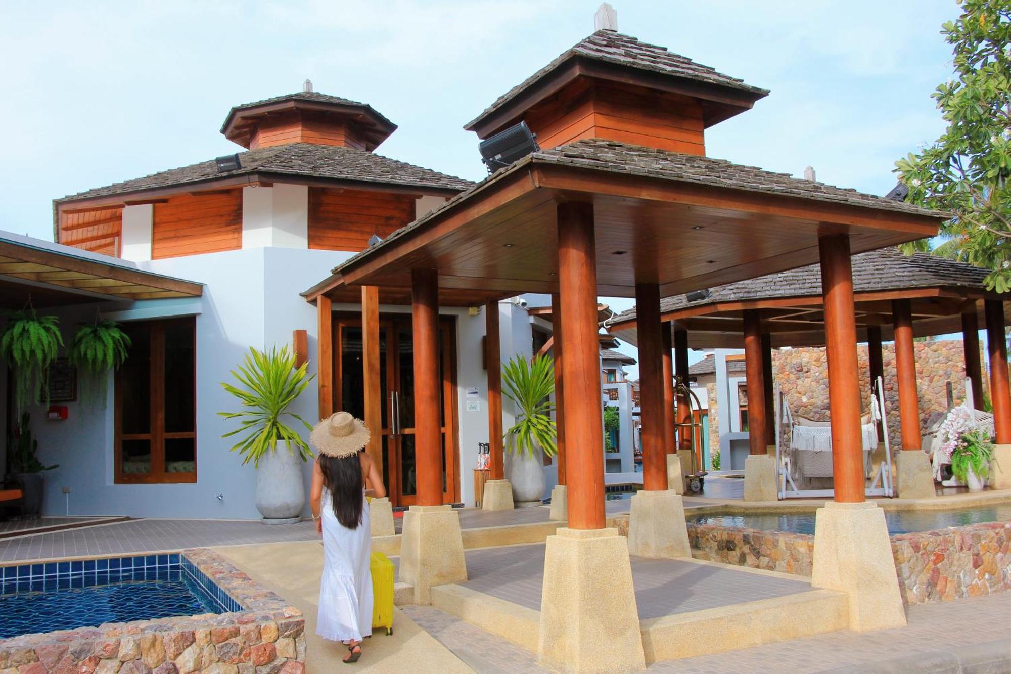 Yotaka Khanom Exterior photo